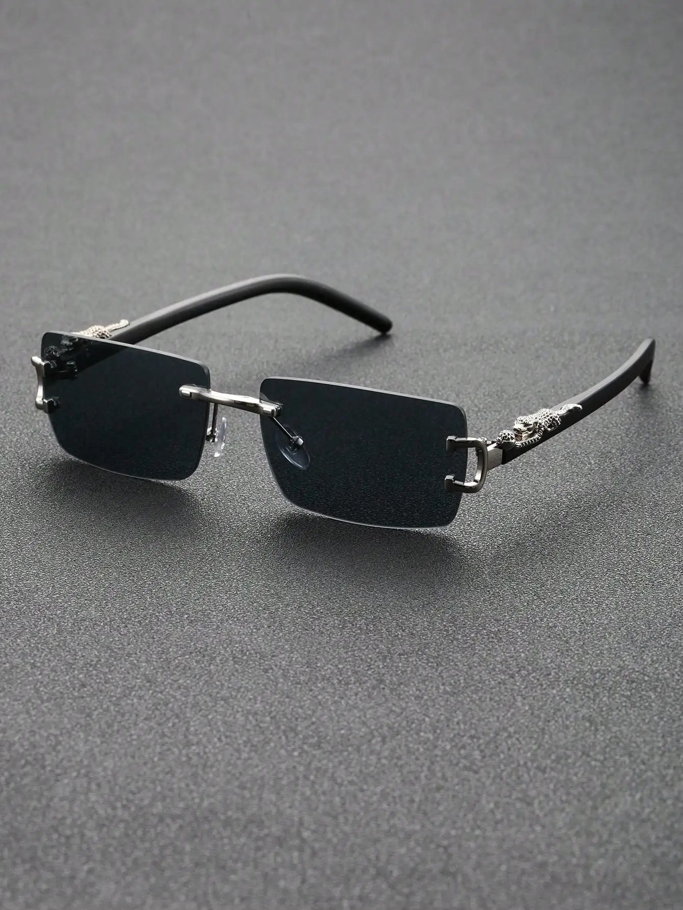 Vexuria's Stylish Sunglasses